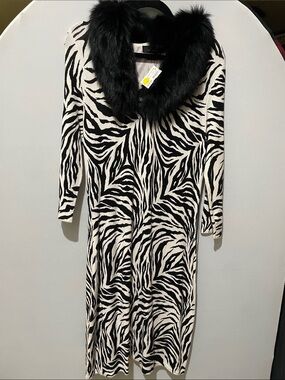 Alberto Makali Black and White Zebra-Print Dress with Faux Fur Collar